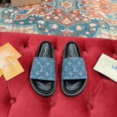 Louis Vuitton Slippers